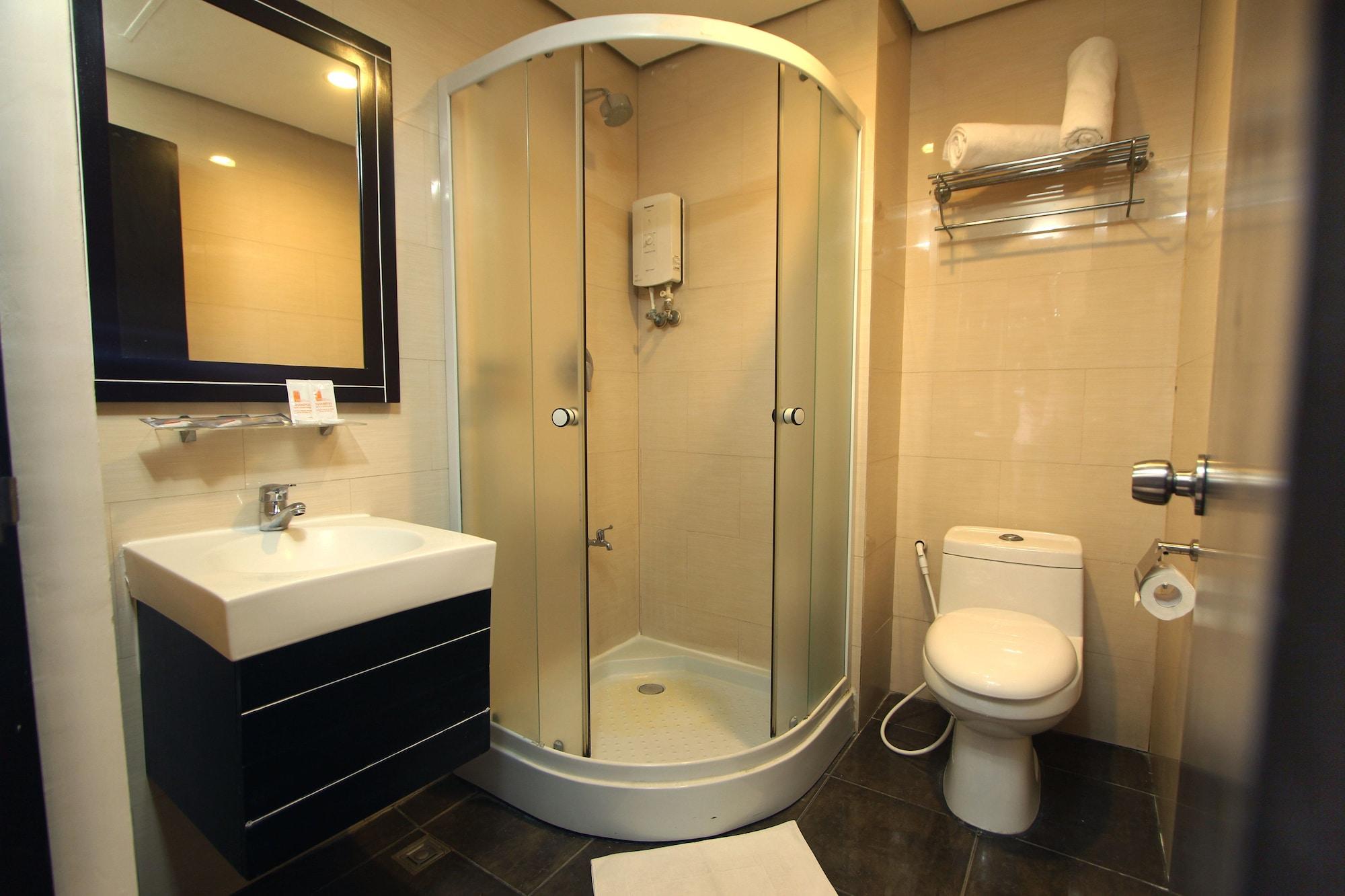 M Citi Suites Cebu Buitenkant foto