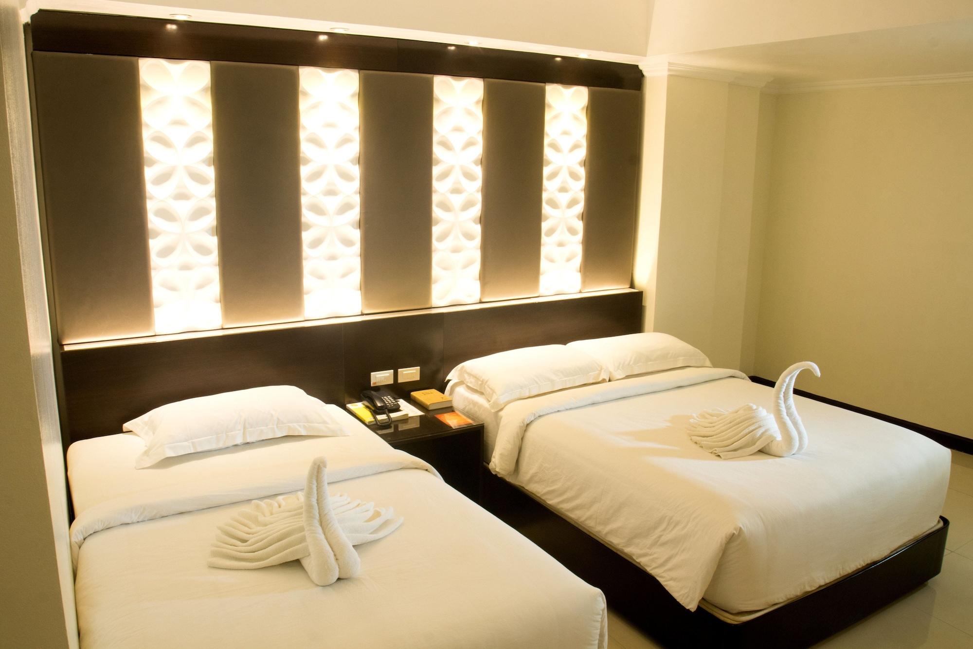M Citi Suites Cebu Buitenkant foto