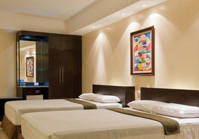 M Citi Suites Cebu Buitenkant foto