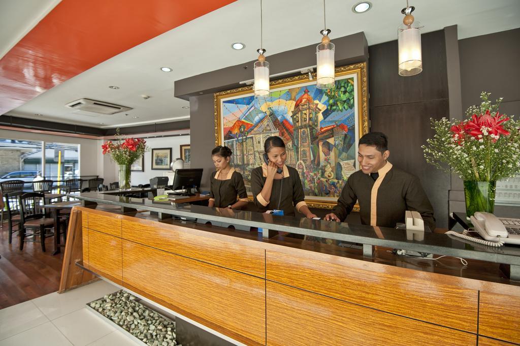 M Citi Suites Cebu Buitenkant foto