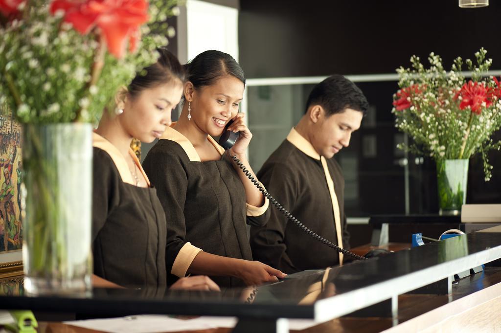 M Citi Suites Cebu Buitenkant foto