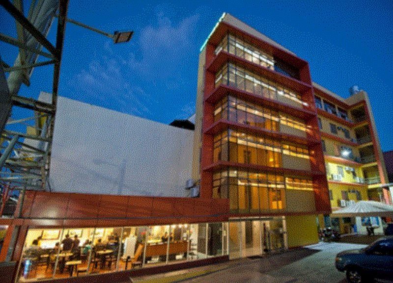 M Citi Suites Cebu Buitenkant foto
