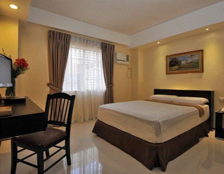 M Citi Suites Cebu Buitenkant foto